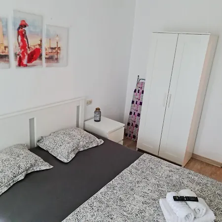 Viorela Apartment